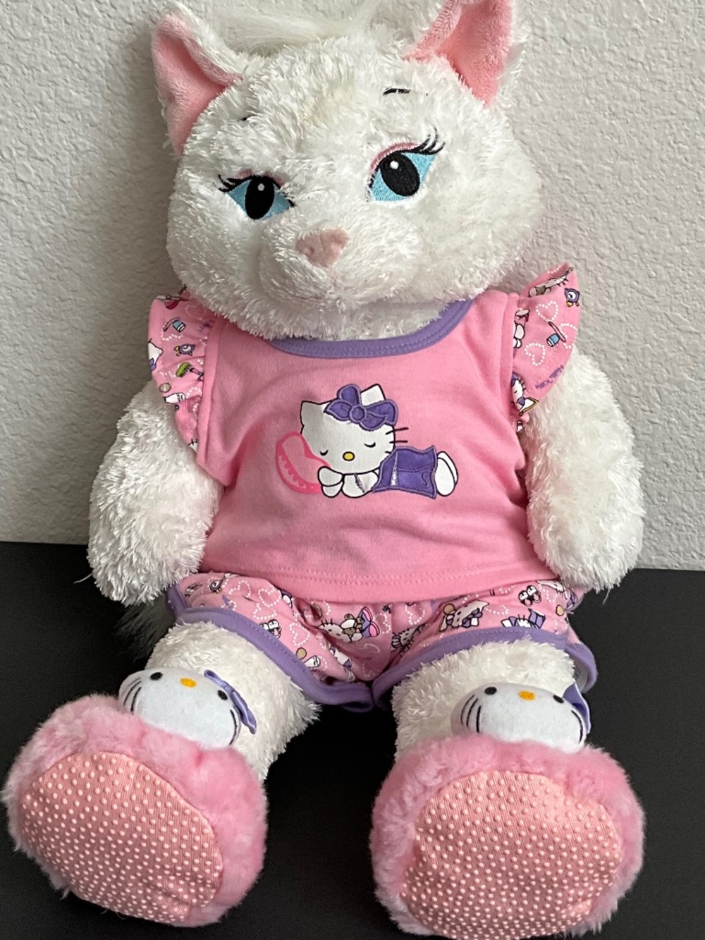Build-A-Bear Hello Kitty PJ Outfit with Fluffy Slippers